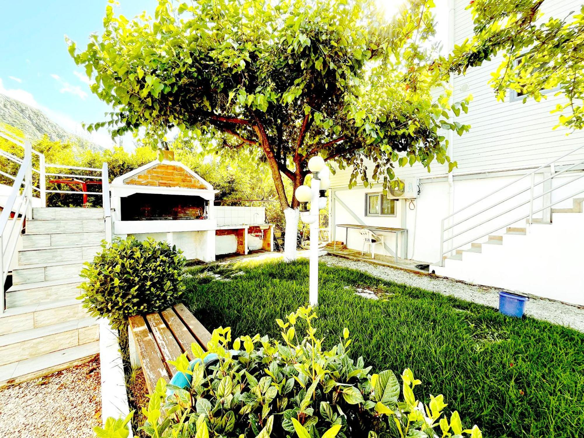 Garden Rooms Химара Экстерьер фото